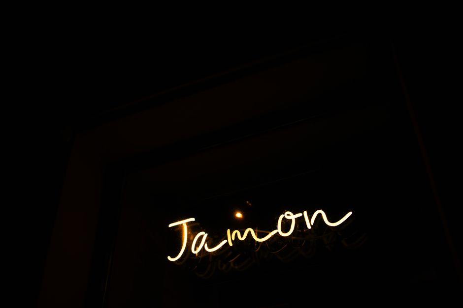 Illuminated channel letter professional signage