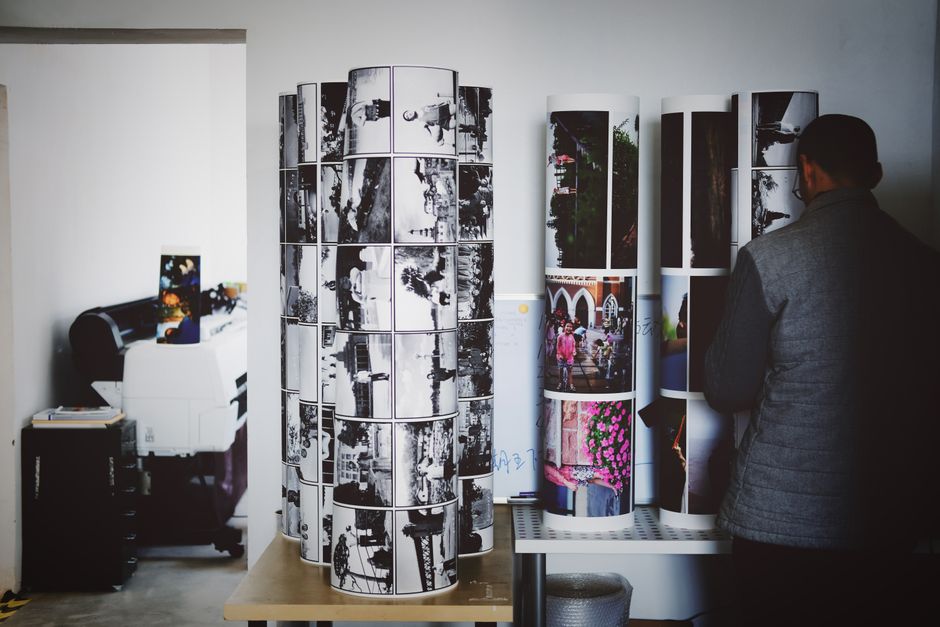 Large-format print signage production